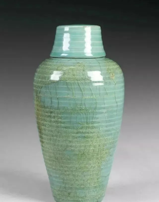 浙江省松阳县南宋程大雅墓出土6件龙泉梅瓶,北宋向南宋过渡最好的证明