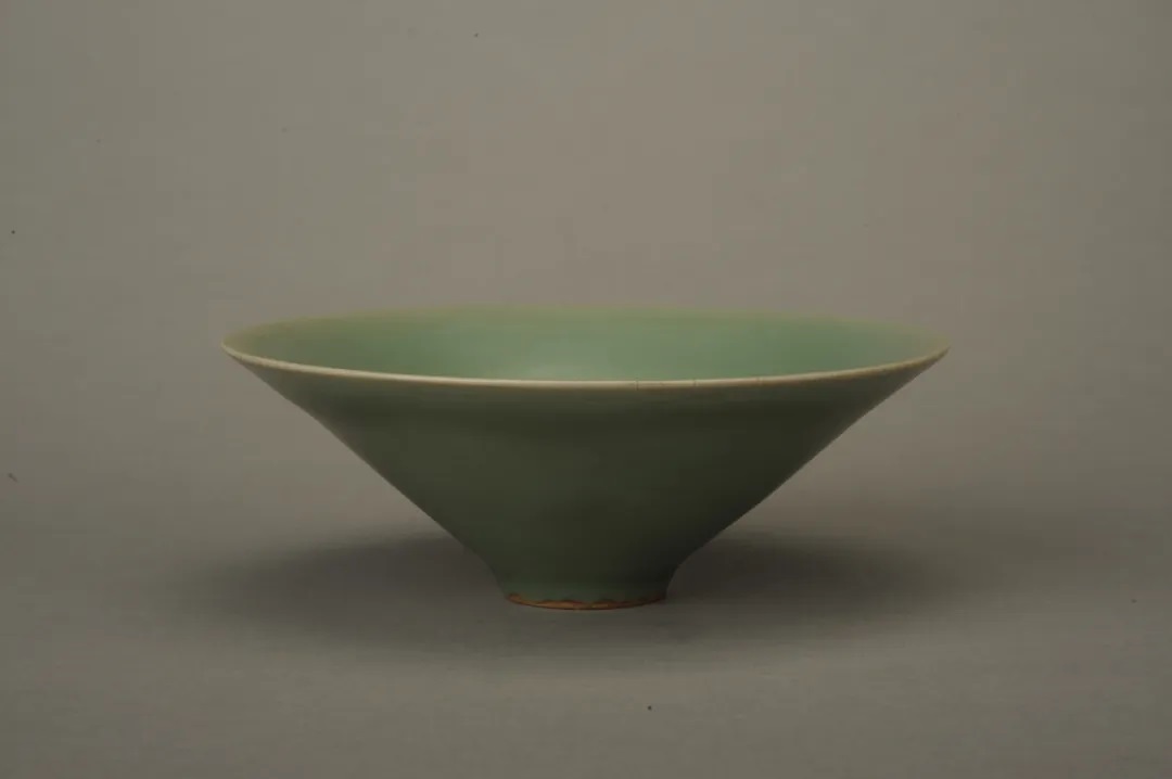 ������ȪҤ��������ɫ������